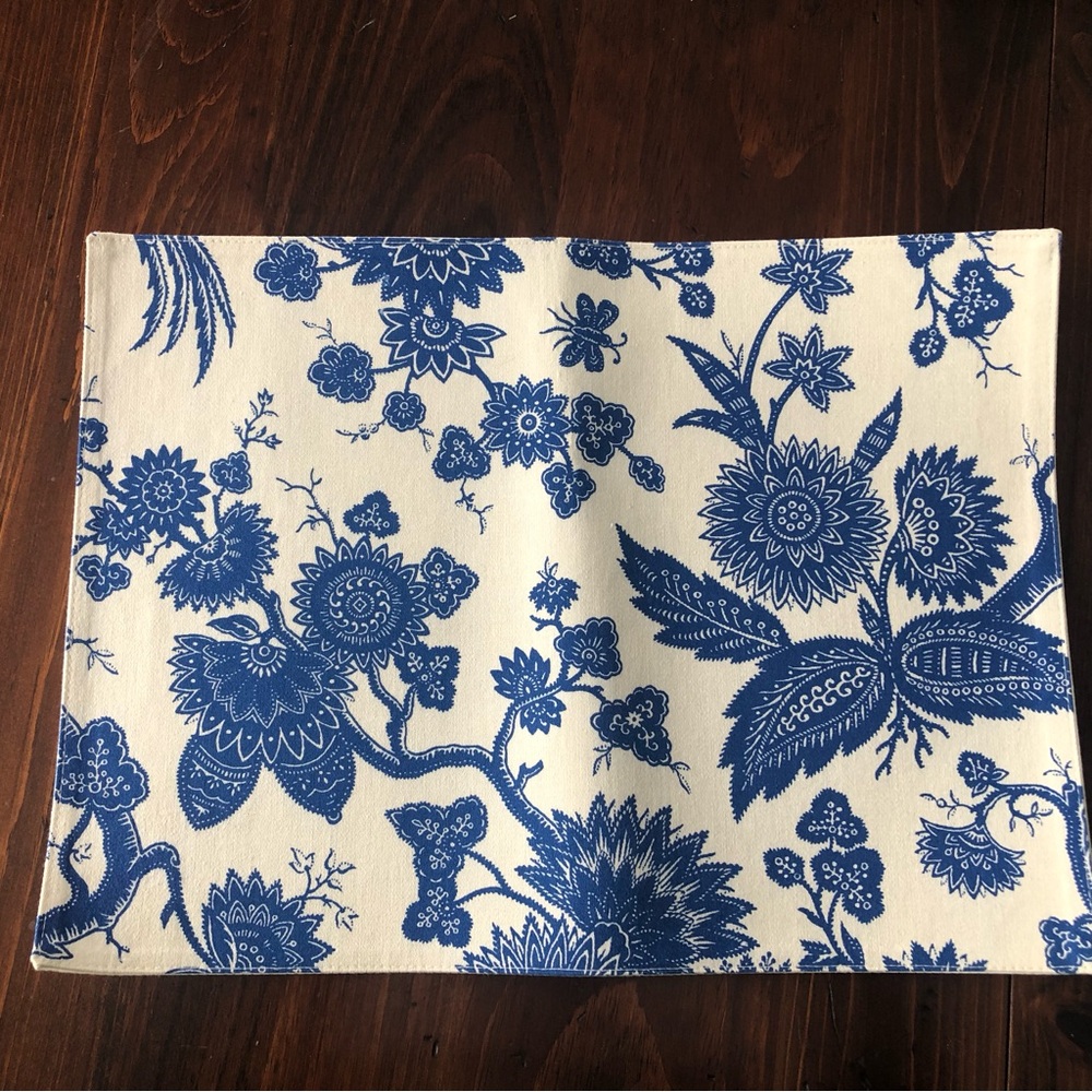 Elegant Navy & Cream Floral Patterned Chintz Placemats Set of 6 17”H x 12.5”W